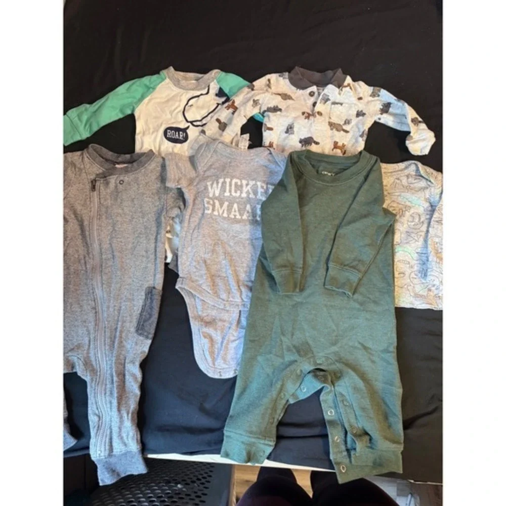 Baby Boy 6-9M Clothes Bundle Cat & Jack Carters Sleepers Bodysuits‎ 6 Piece Lot